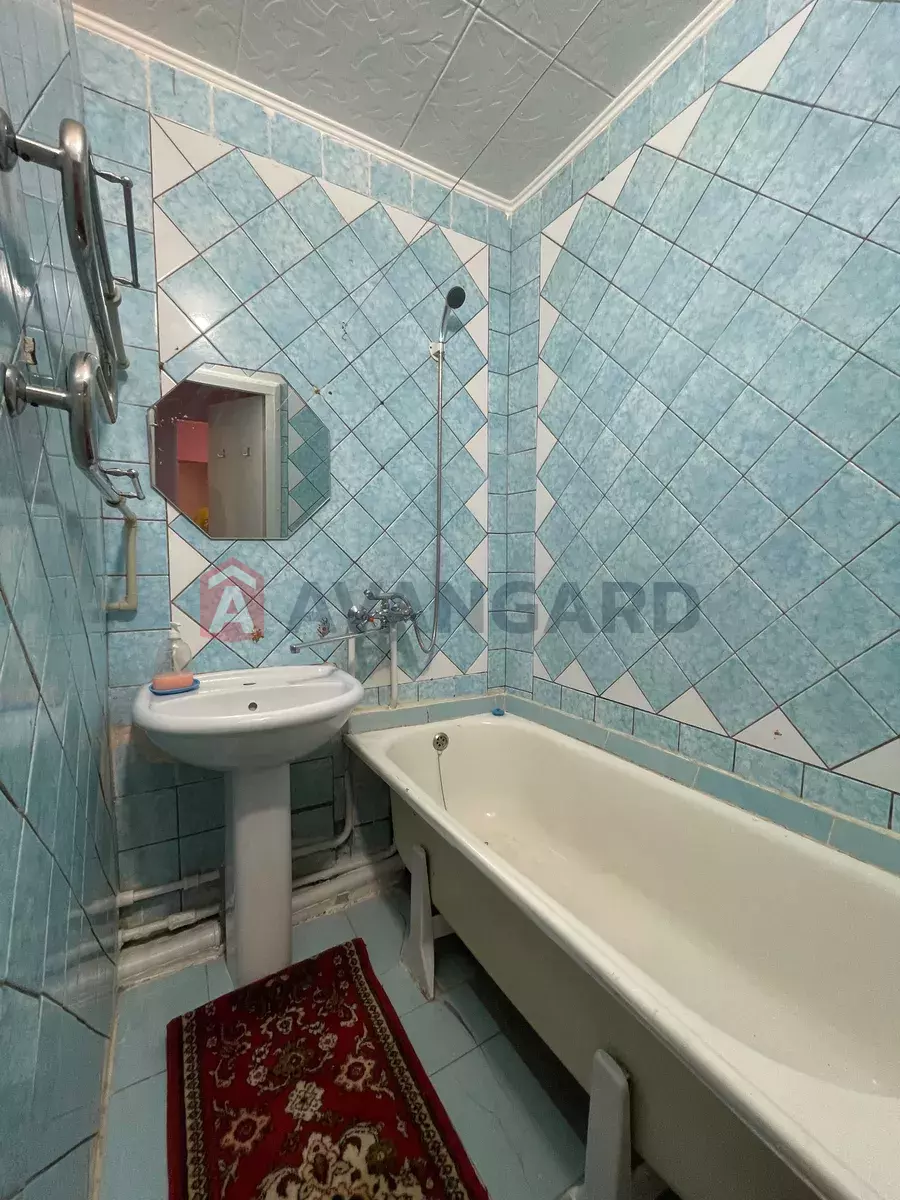 2 ����. ��������, 47/-/8 ��. �., 1/9 ���� ���� 9