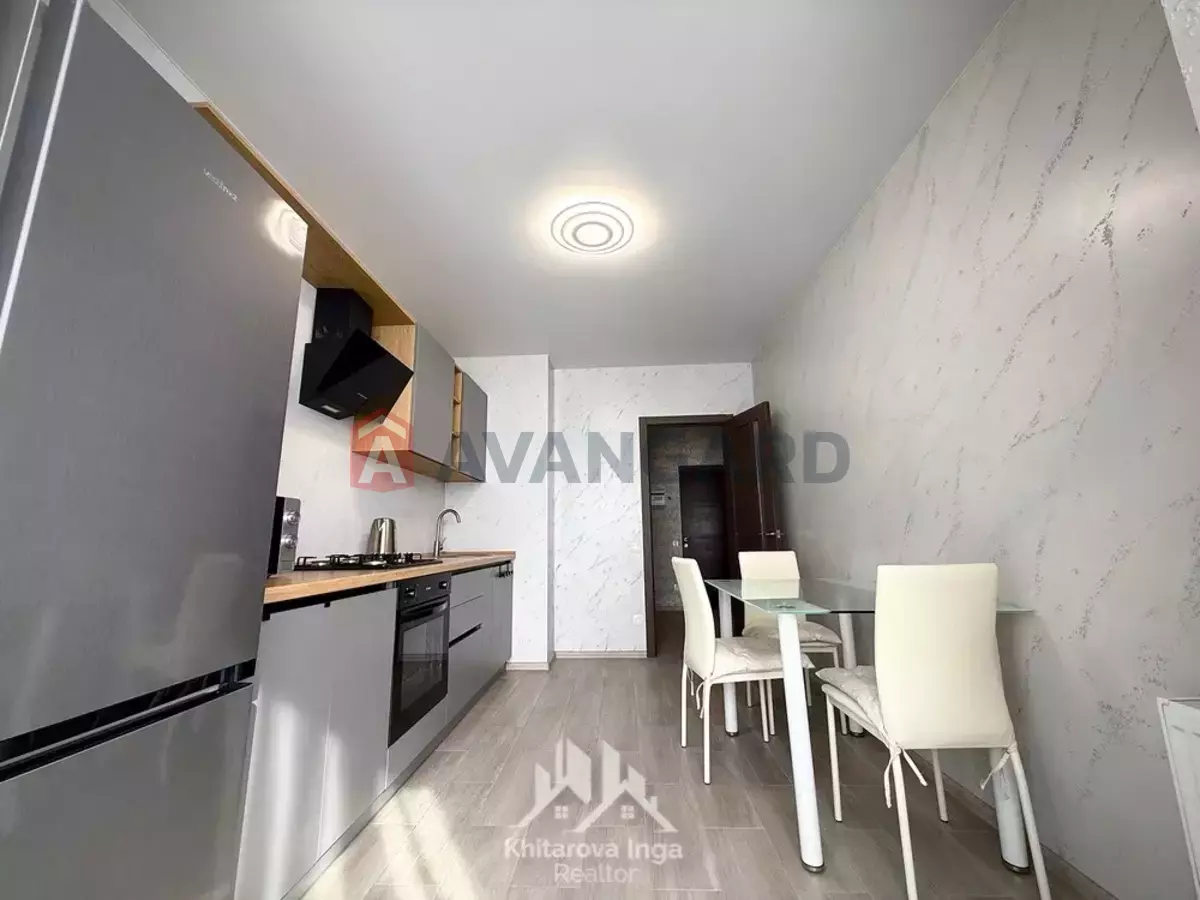 1 ����. ��������, 45/-/- ��. �., 9/10 ���� ���� 4