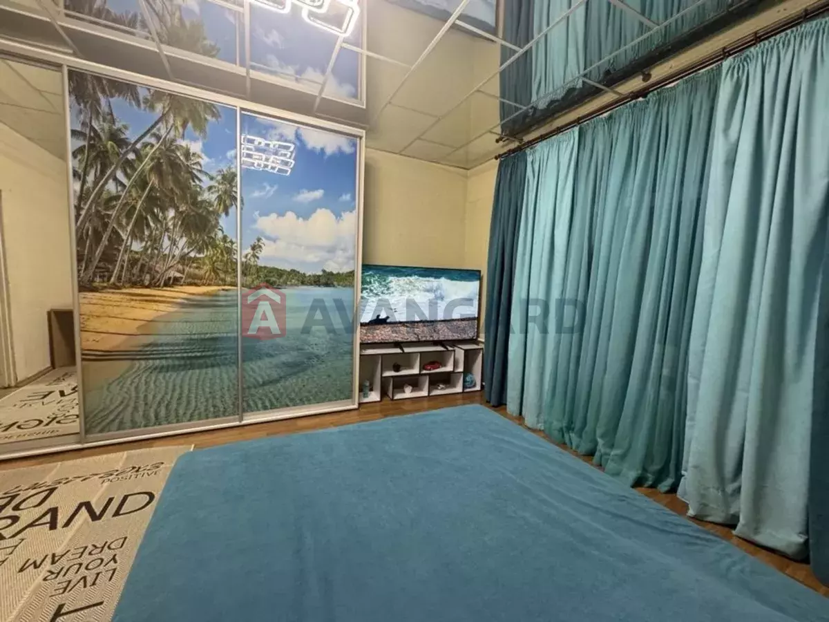 3 ��. ��������, 80/-/10 ��. �., 2/5 ������ ���� 2