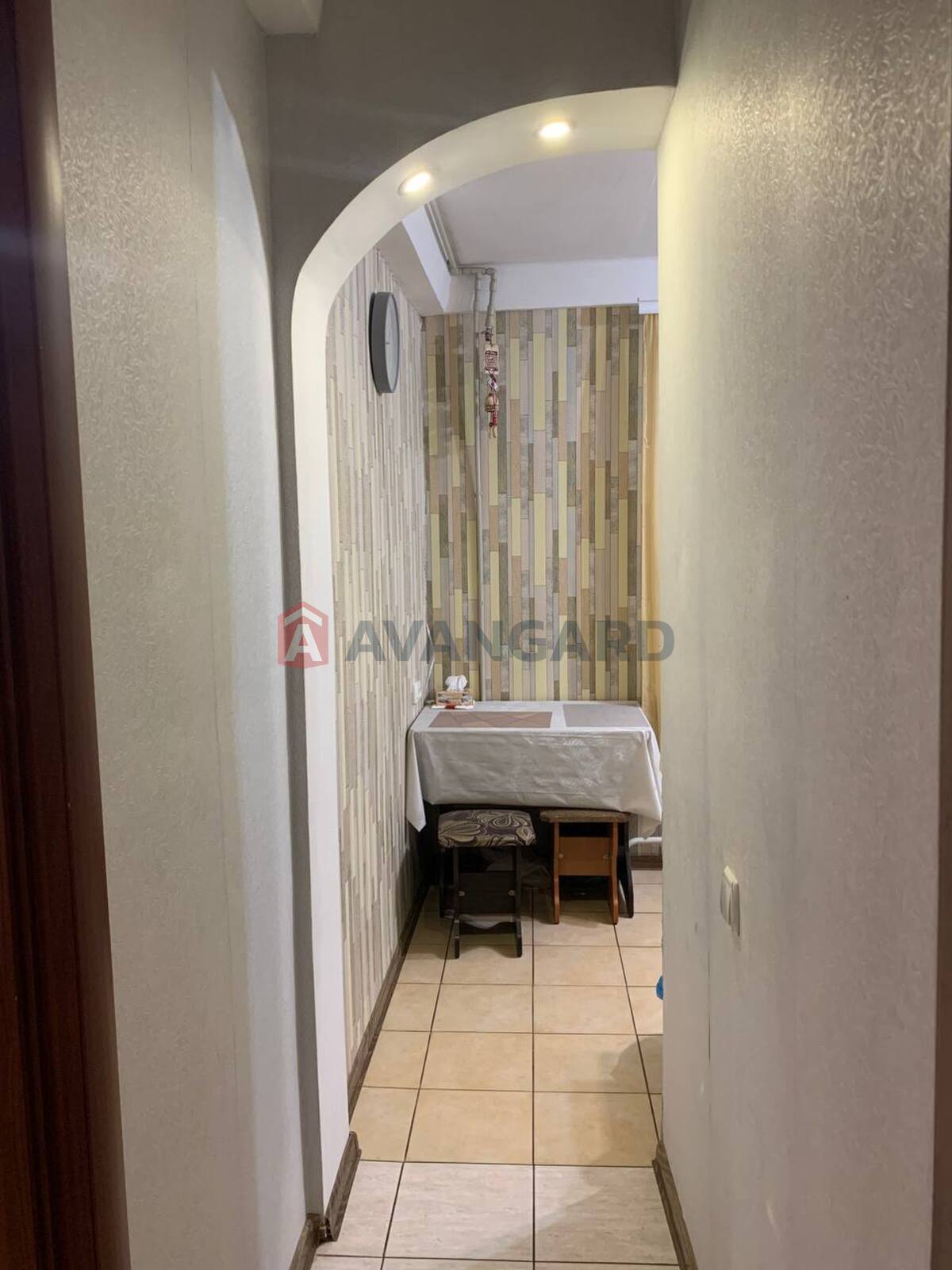 2 ����. ��������, 45/30/6.5 ��. �., 5/5 ���� ���� 9