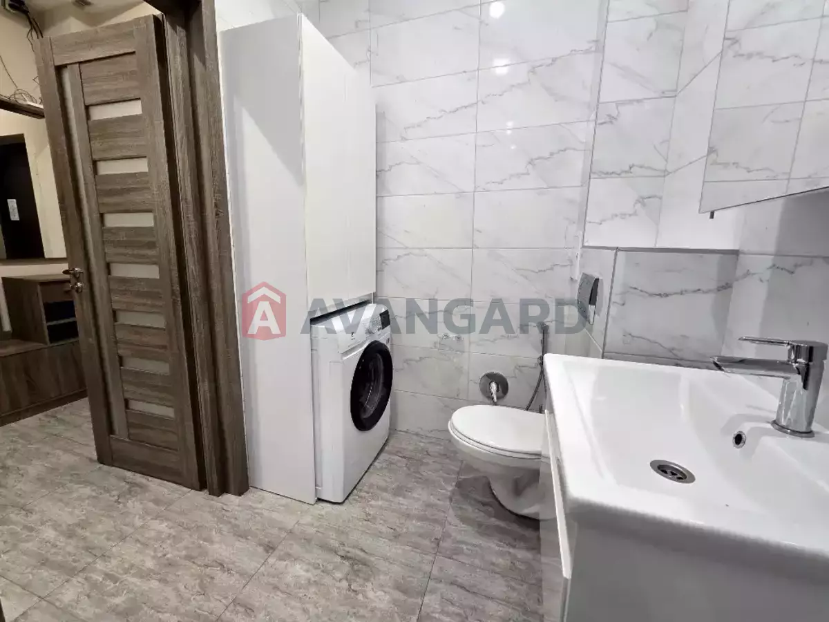 2 ��. ��������, 50/-/- ��. �., 8/10 ������ ���� 13