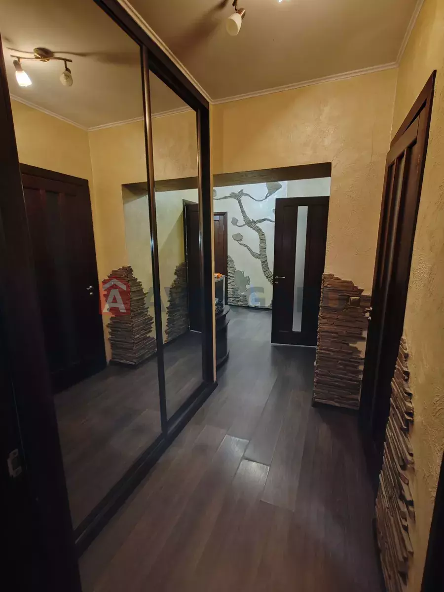 4 ����. ��������, 101/-/9 ��. �., 6/17 ���� ���� 13