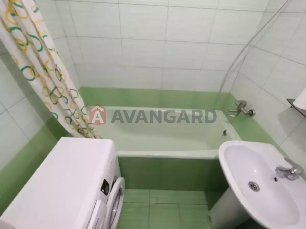 1 ��. ��������, 42/-/- ��. �., 8/12 ������ ���� 6