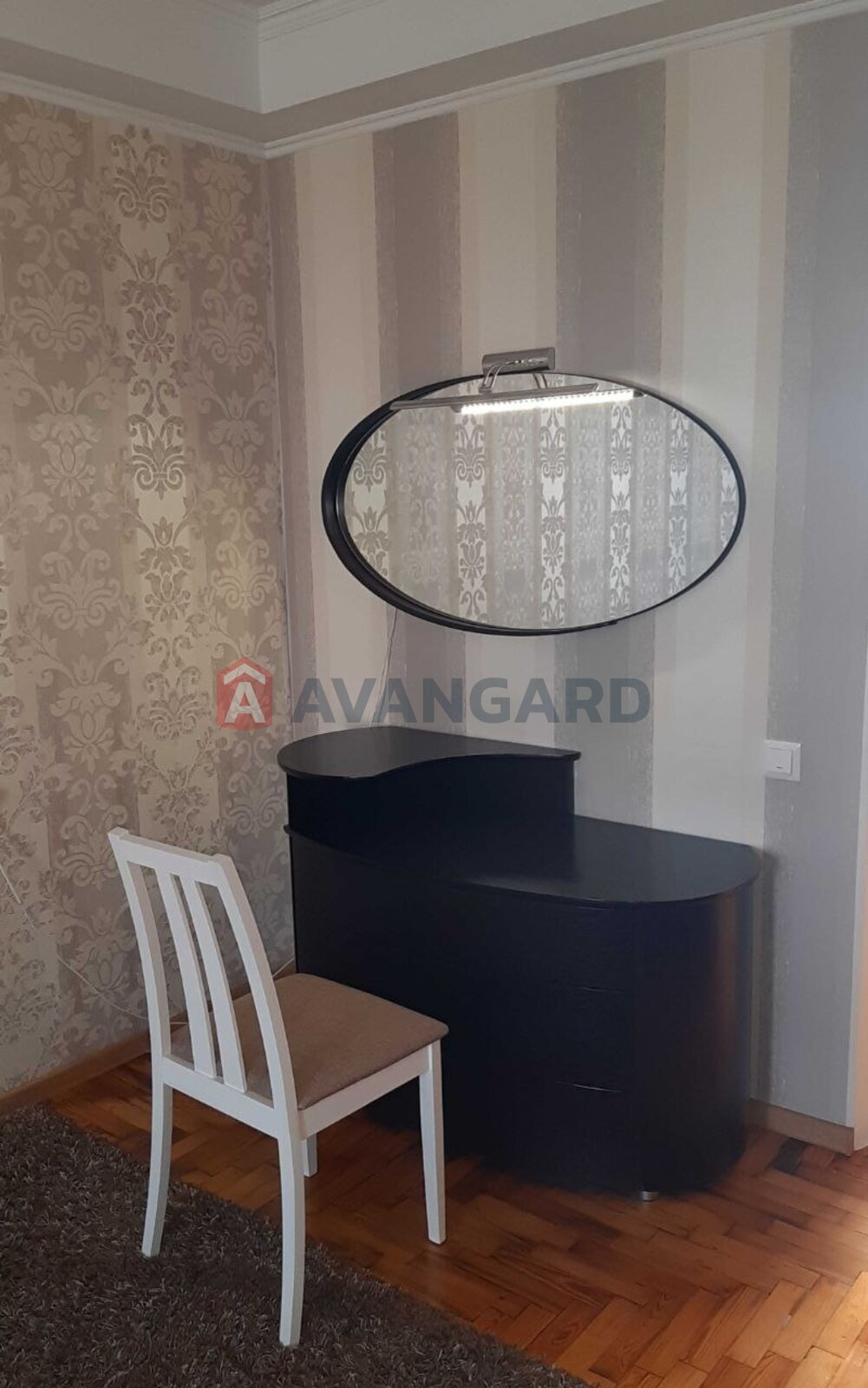 3 ����. ��������, 68/-/7 ��. �., 9/9 ���� ���� 6