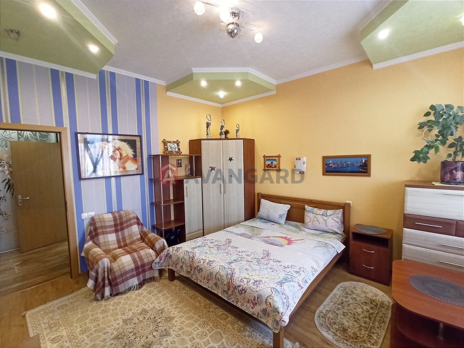 3 ����. ��������, 94/56/18 ��. �., 15/25 ���� ���� 2