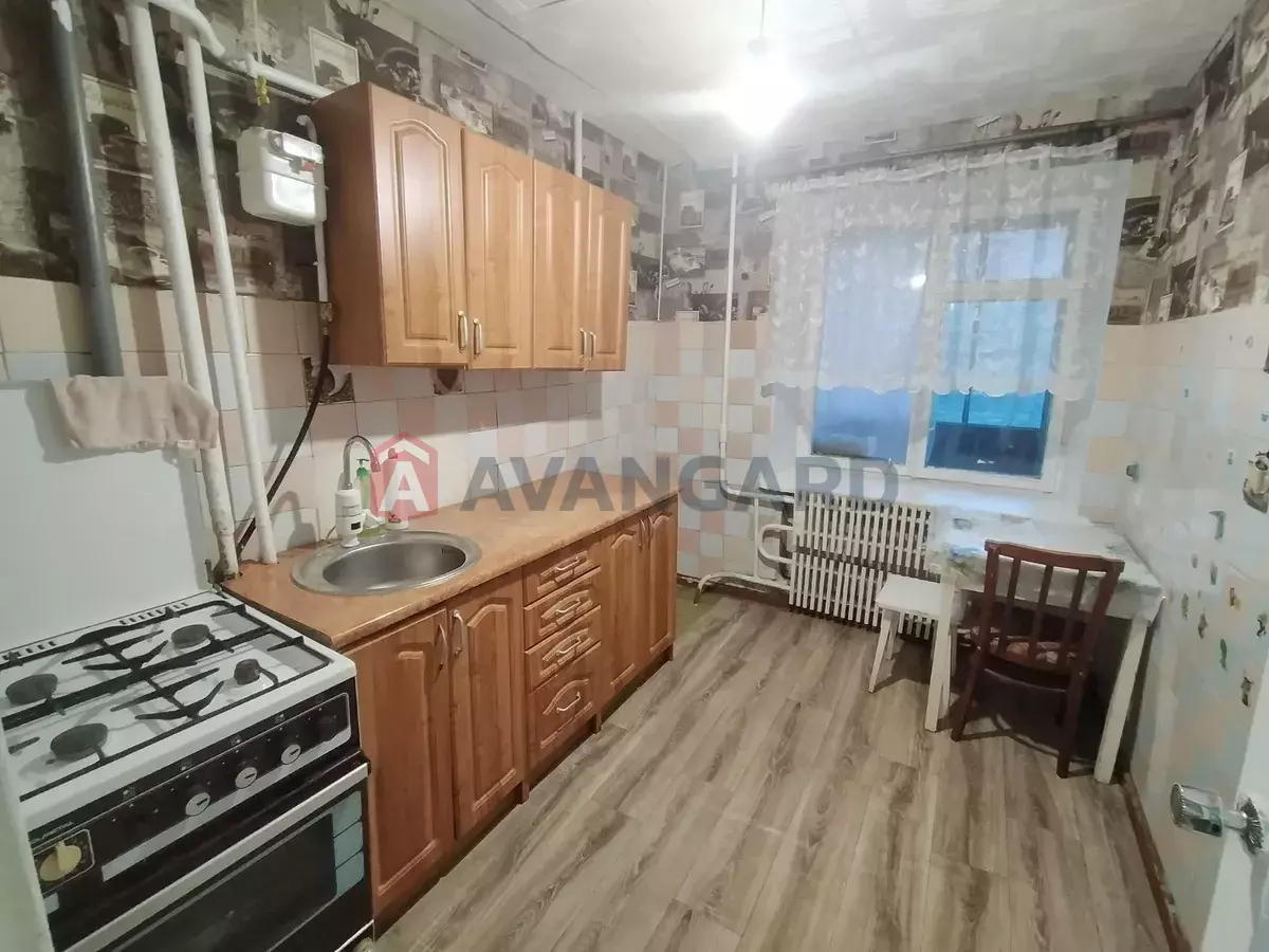 2 ��. ��������, 54/-/8 ��. �., 2/9 ������ ���� 1