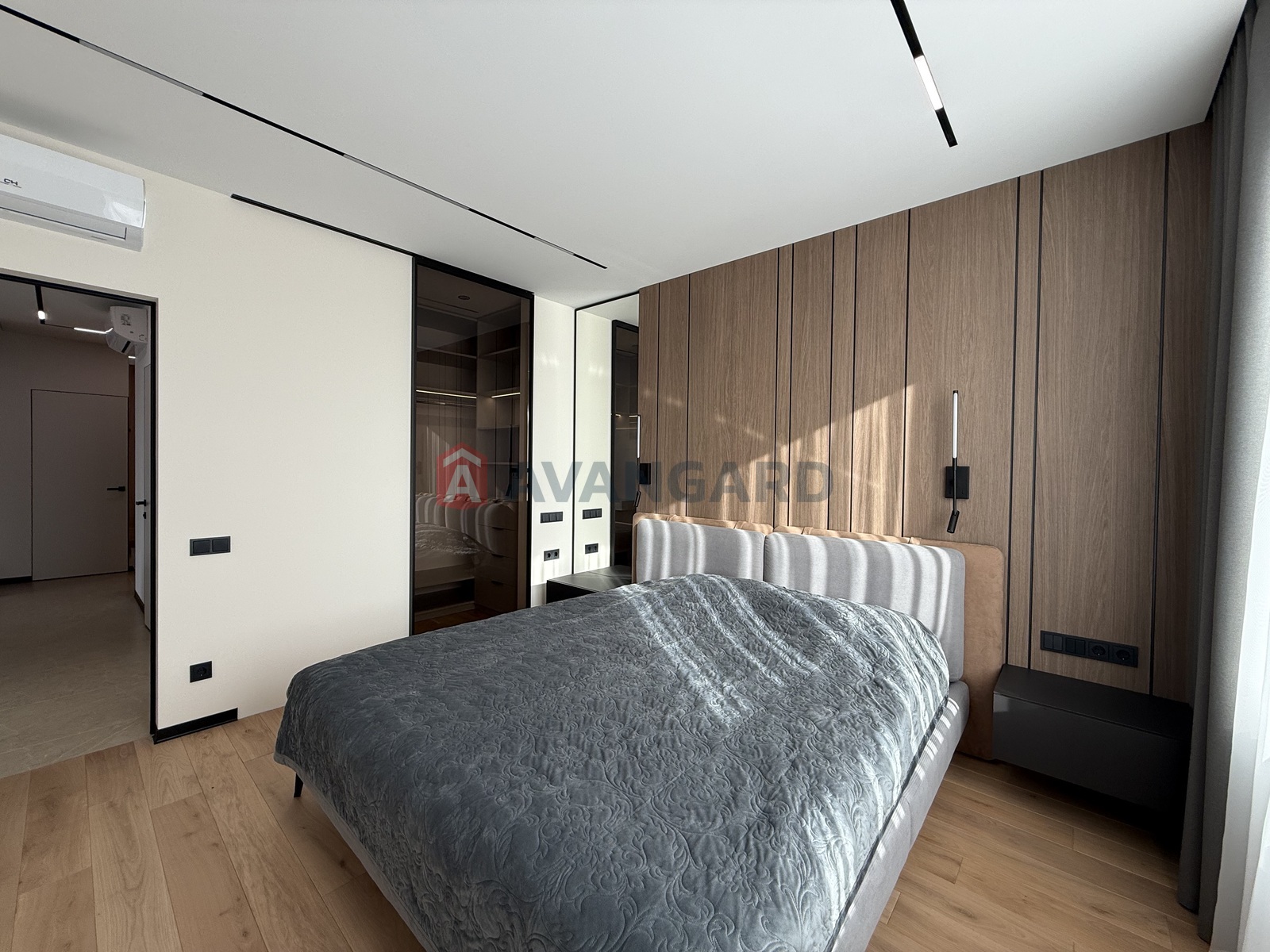 2 ��. ��������, 64,8/26,6/18 ��. �., 8/16 ������ ���� 28