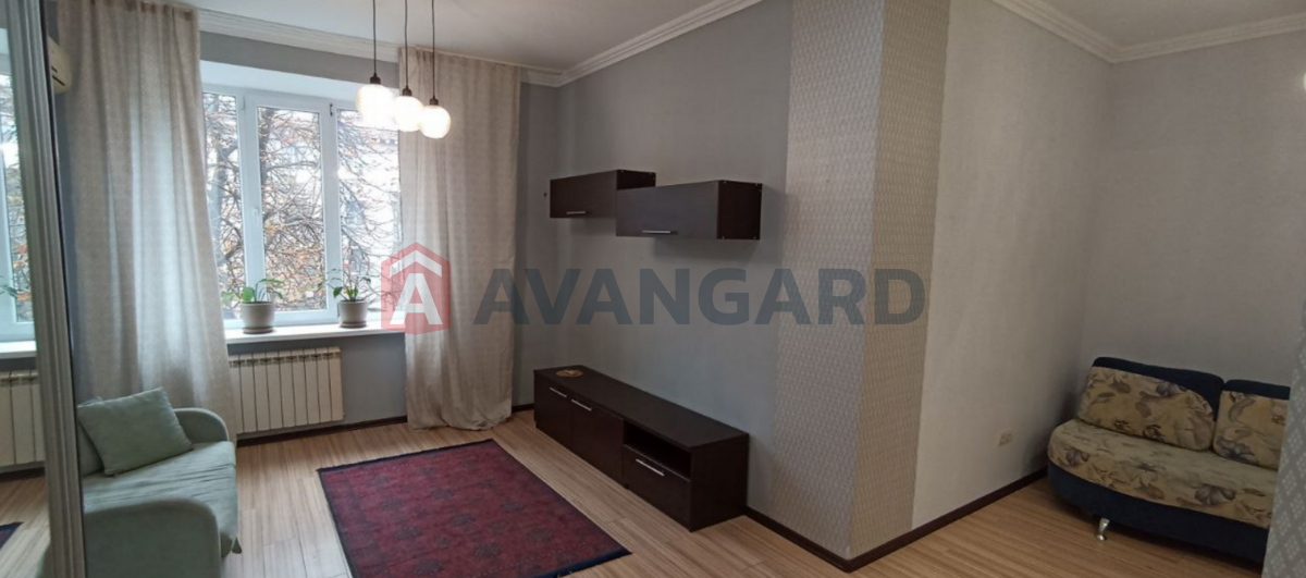 1 ����. ��������, 38/18/6 ��. �., 4/5 ���� ���� 3