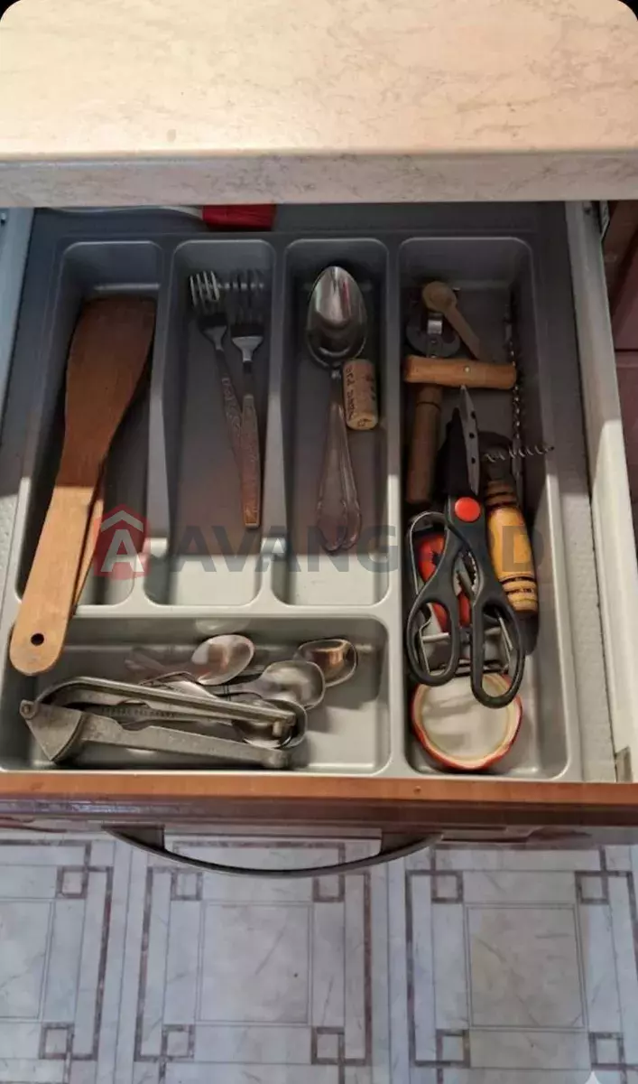 1 ��. ��������, 40/-/14 ��. �., 3/5 ������ ���� 14