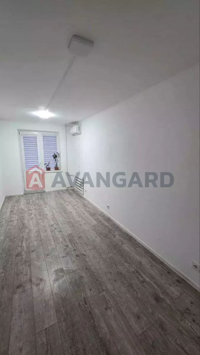 3 ��. ��������, 64/-/8 ��. �., 4/9 ������ ���� 15