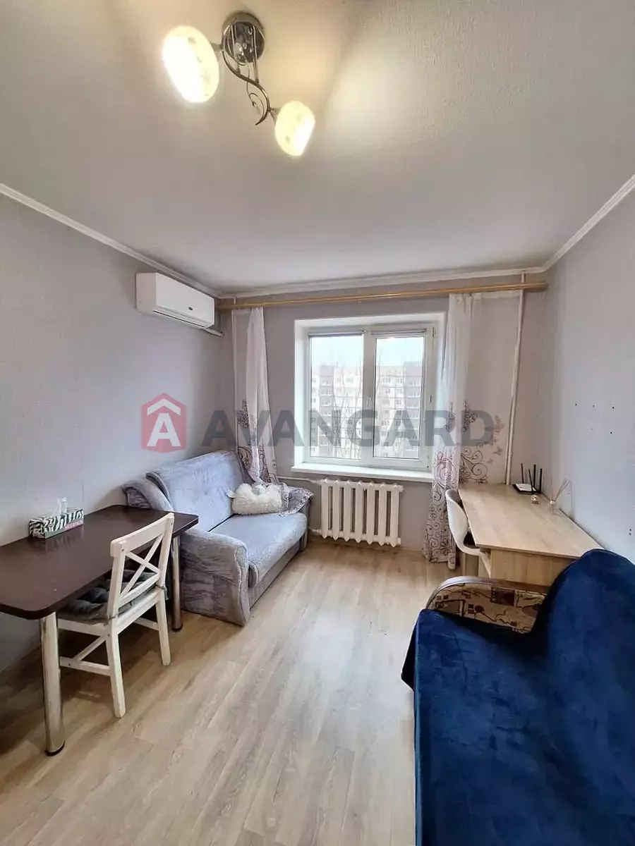 1 ��. ��������, 17/-/- ��. �., 8/9 ������ ���� 1