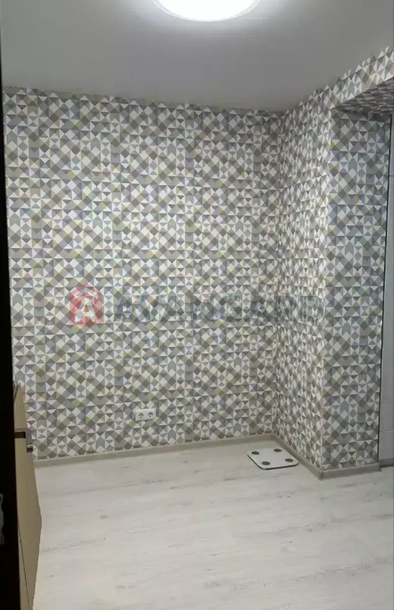 2 ����. ��������, 46/28/18 ��. �., 9/12 ���� ���� 9