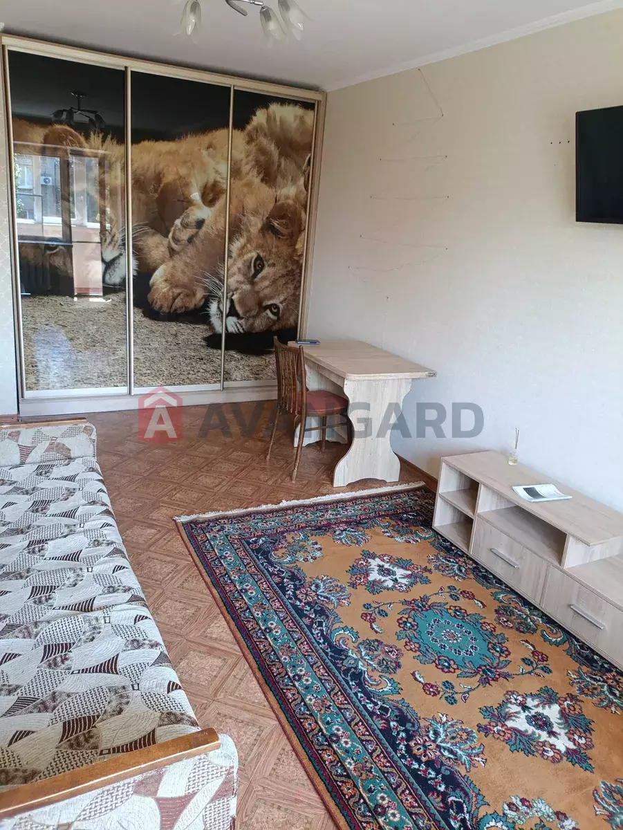 1 ��. ��������, 31/-/12 ��. �., 4/5 ������ ���� 1