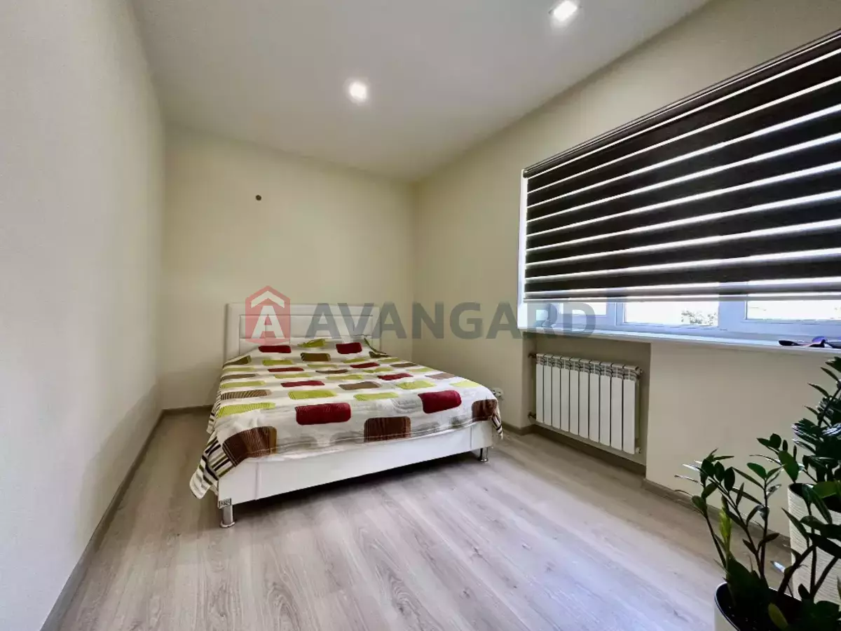 2 ��. ��������, 48/-/- ��. �., 5/5 ������ ���� 14