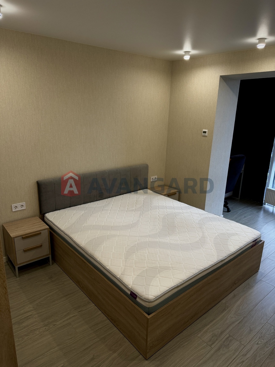 2 ��. ��������, 60/-/- ��. �., 5/12 ������ ���� 8