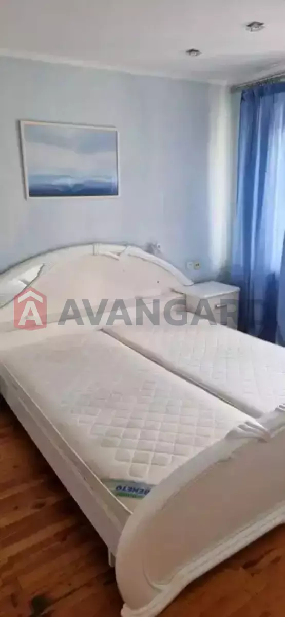 4 ��. ��������, 77/56/8 ��. �., 8/9 ������ ���� 10