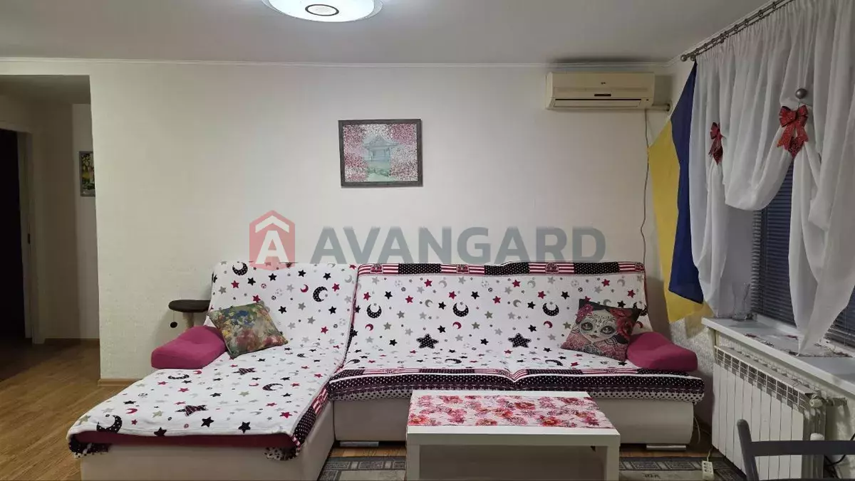 3 ����. ��������, 87/-/15 ��. �., 9/9 ���� ���� 3