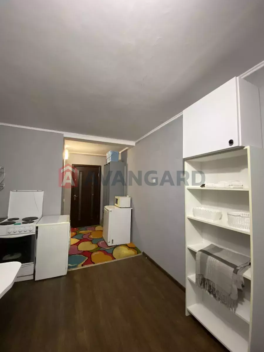 1 ����. ��������, 23/-/1 ��. �., 9/9 ���� ���� 3