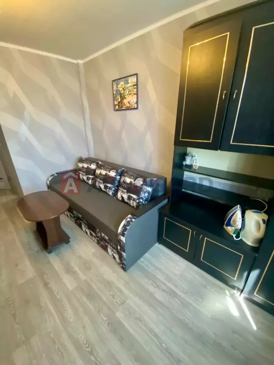 1 ����. ��������, 22/-/- ��. �., 4/9 ���� ���� 4