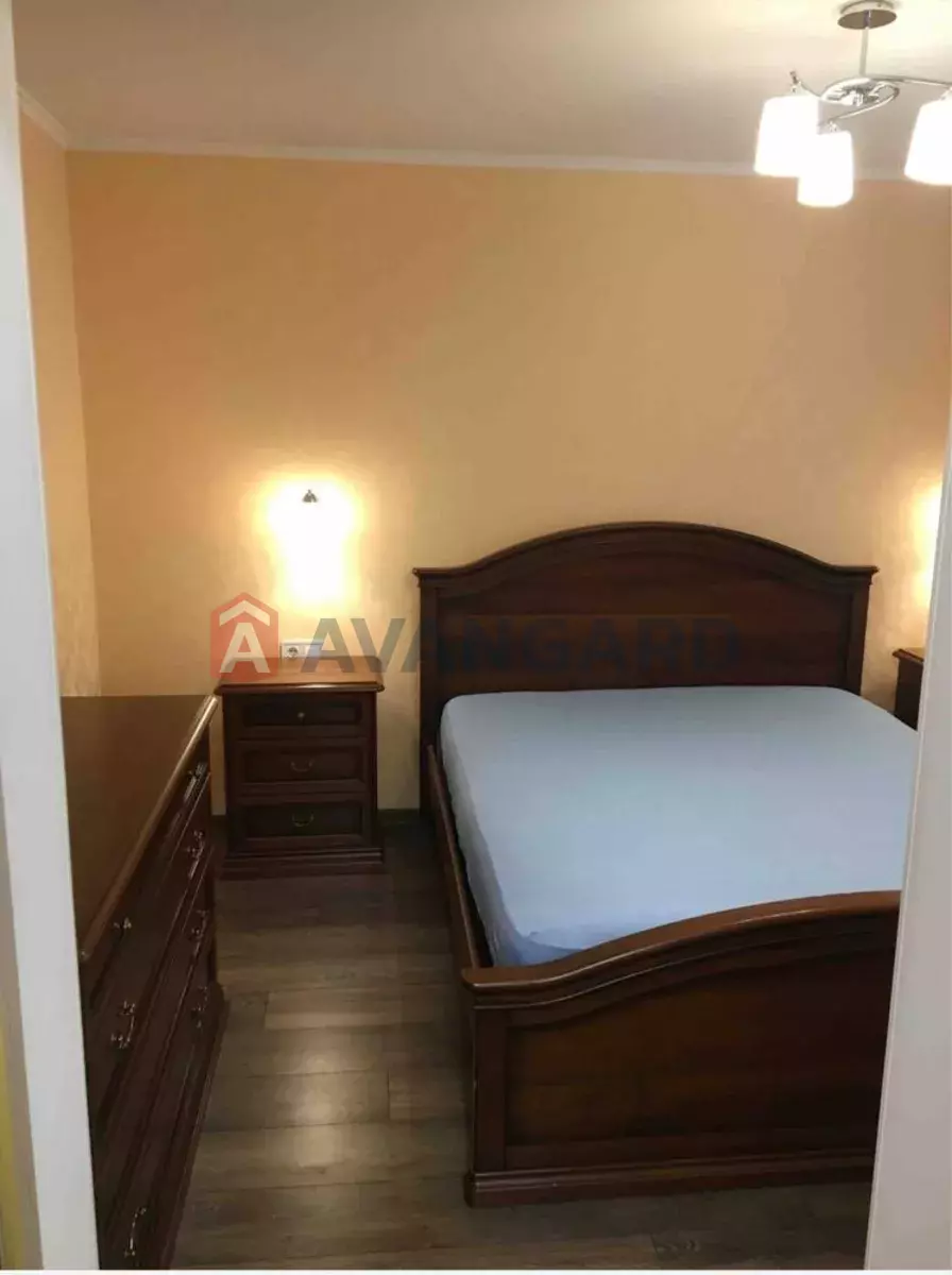 3 . , 56/-/7 . ., 2/9   4