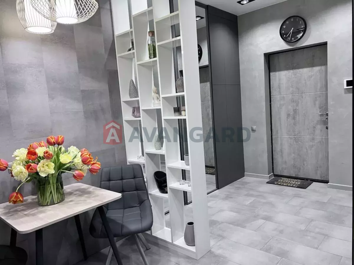 1 ��. ��������, 33/-/10 ��. �., 14/15 ������ ���� 13