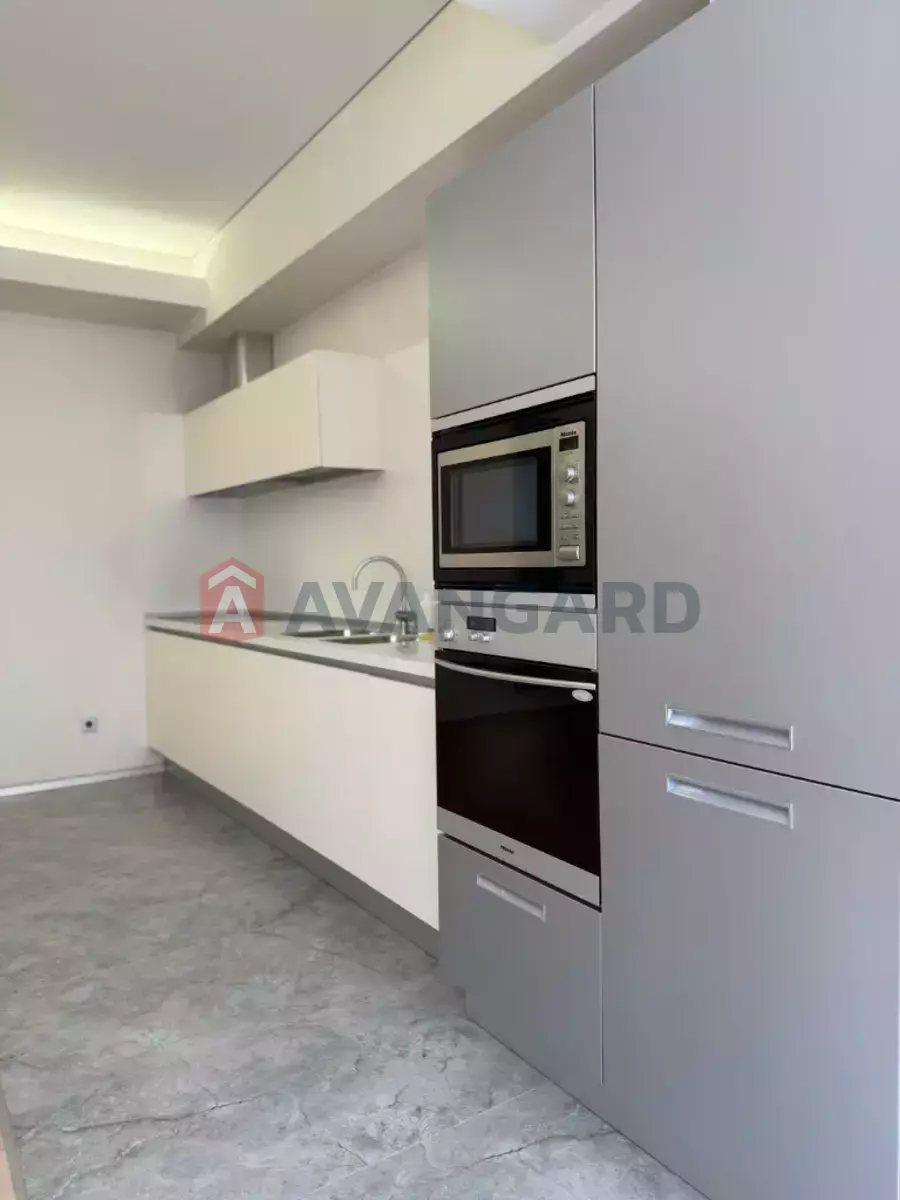 3 ����. ��������, 157/-/- ��. �., 4/10 ���� ���� 19