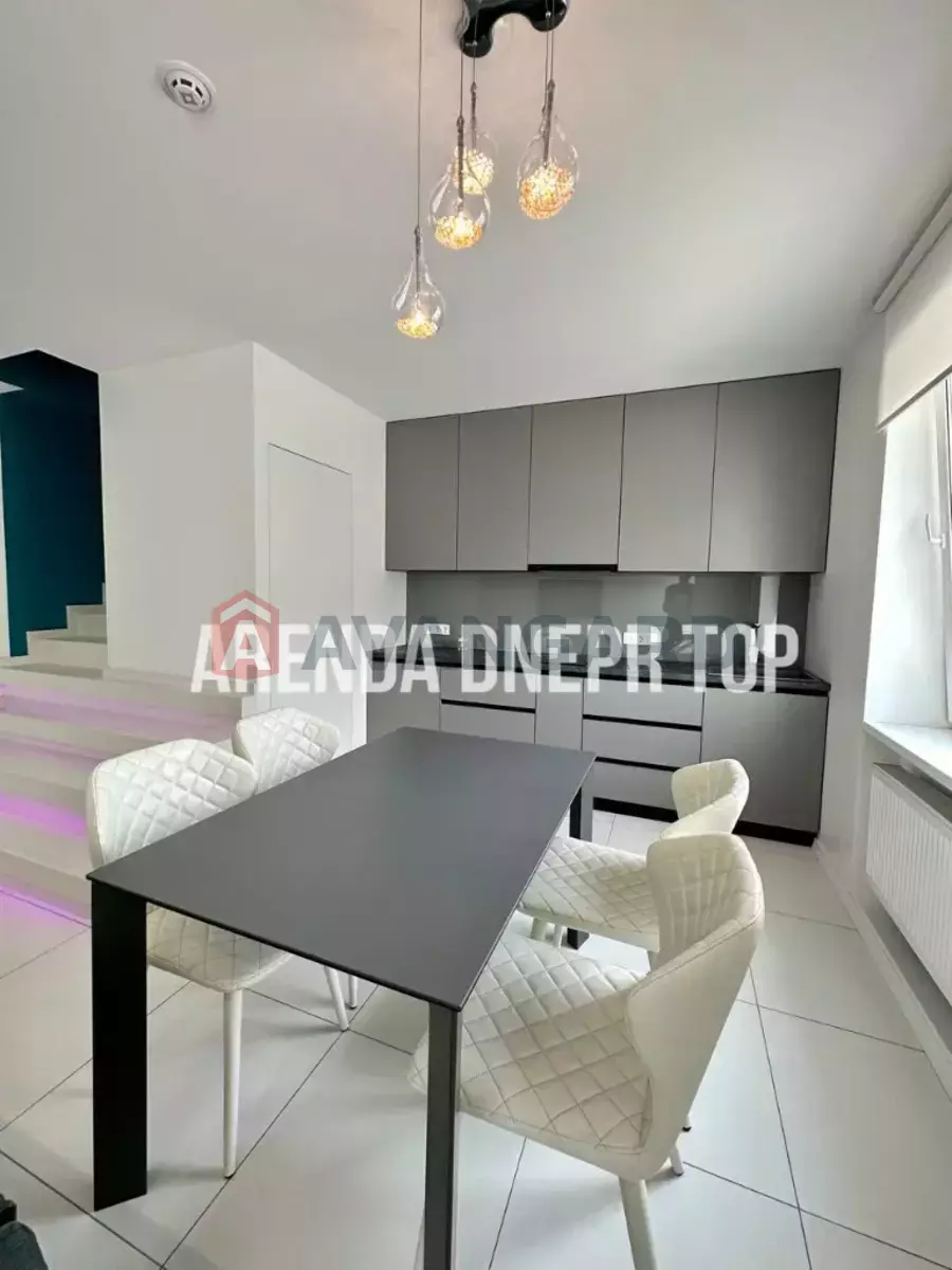 3 ��. ��������, 90/-/- ��. �., 3/3 ������ ���� 2