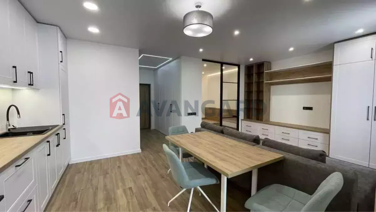 1 ��. ��������, 46/-/- ��. �., 5/10 ������ ���� 10