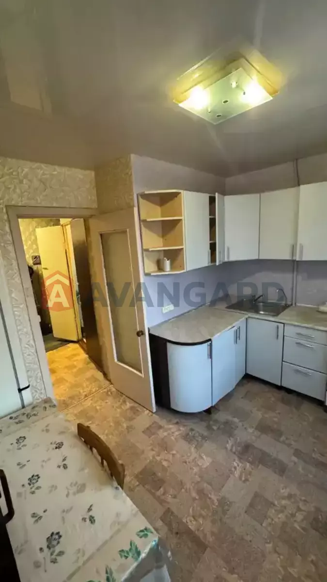 2 ����. ��������, 48/-/- ��. �., 6/9 ���� ���� 13