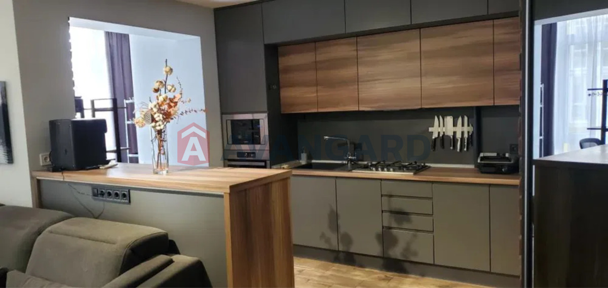 1 ��. ��������, 45/-/10 ��. �., 6/10 ������ ���� 10