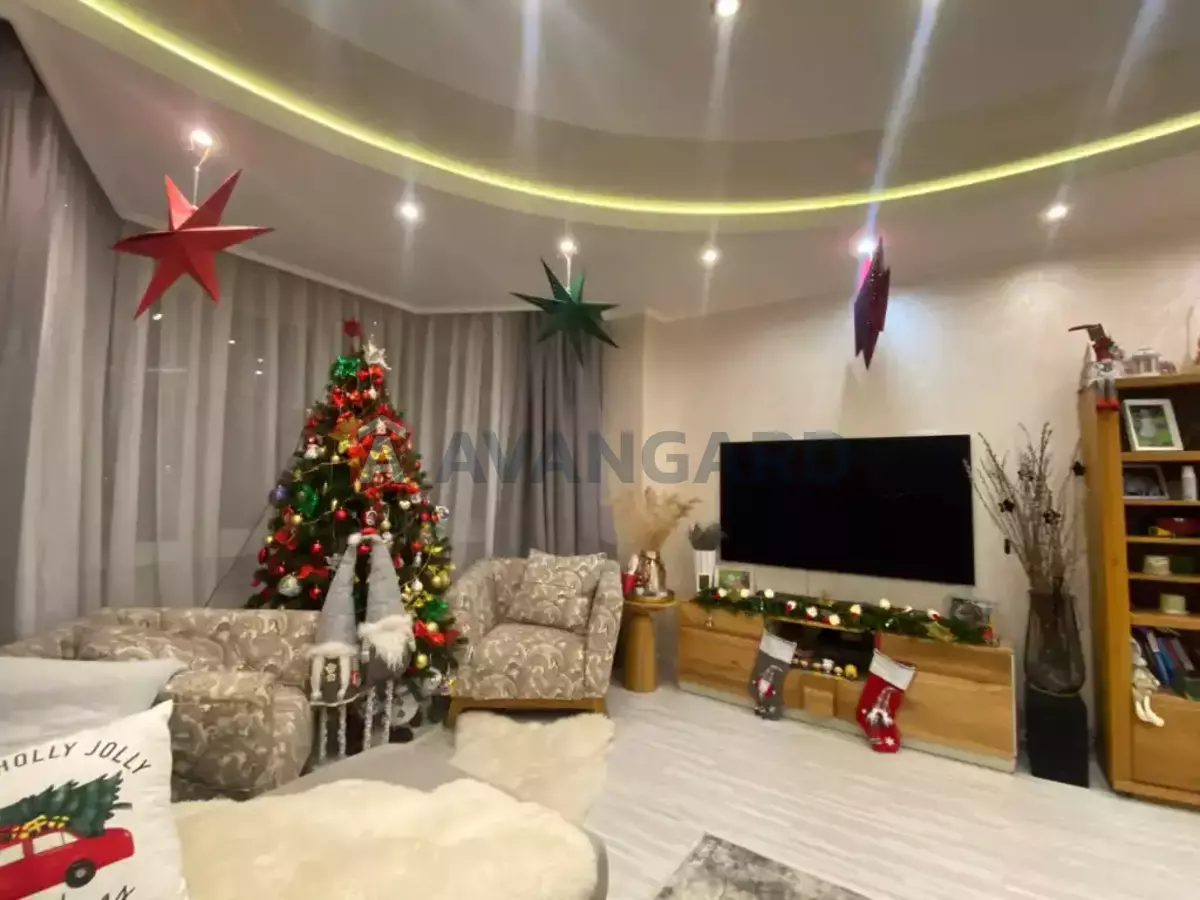 3 ����. ��������, 84/59/14 ��. �., 11/12 ���� ���� 1