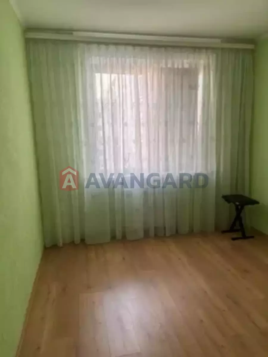 3 ����. ��������, 65/-/10 ��. �., 7/10 ���� ���� 7