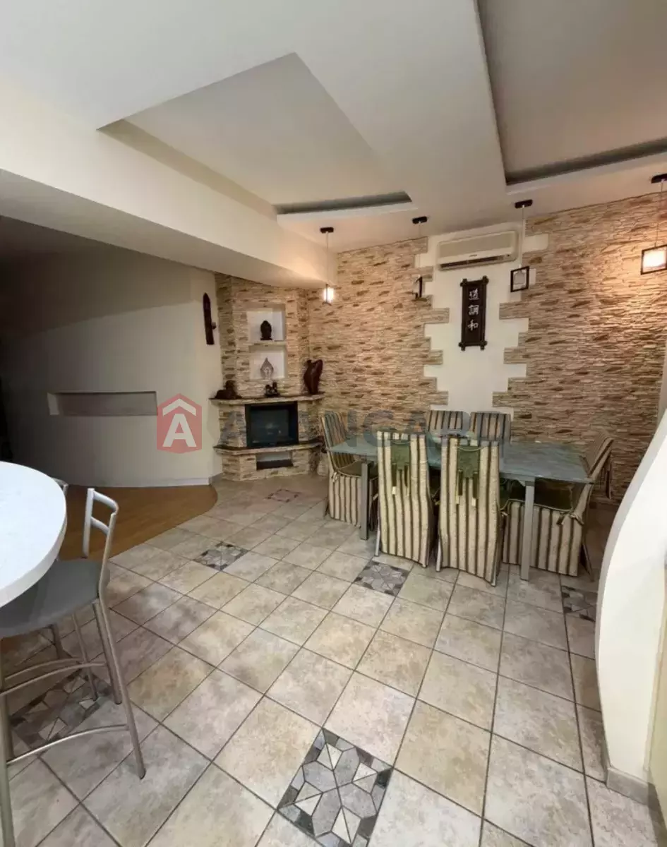 4 ��. ��������, 172/-/- ��. �., 3/9 ������ ���� 4