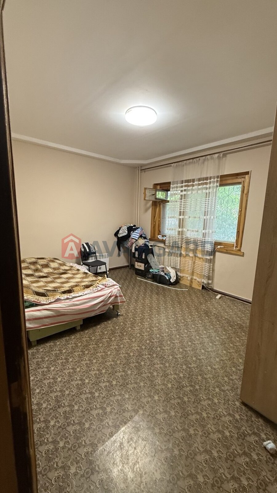 3 ��. ��������, 100/-/12 ��. �., 1/4 ������ ���� 11