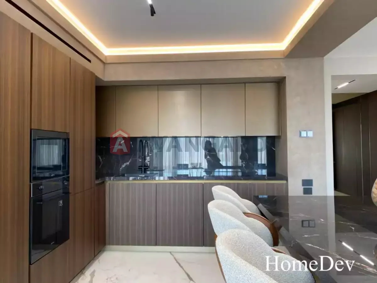 4 ��. ��������, 138/-/25 ��. �., 4/6 ������ ���� 27