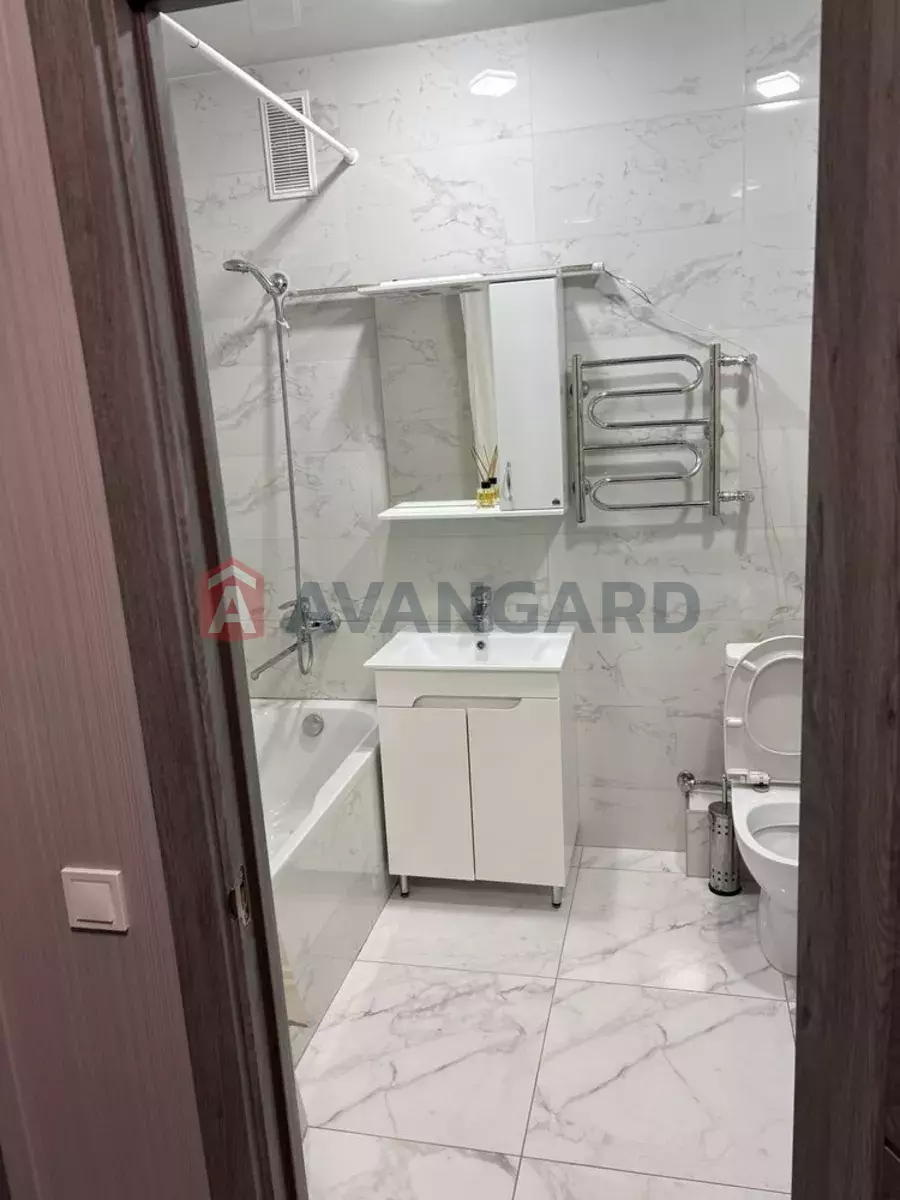 2 ����. ��������, 46/-/20 ��. �., 8/10 ���� ���� 13