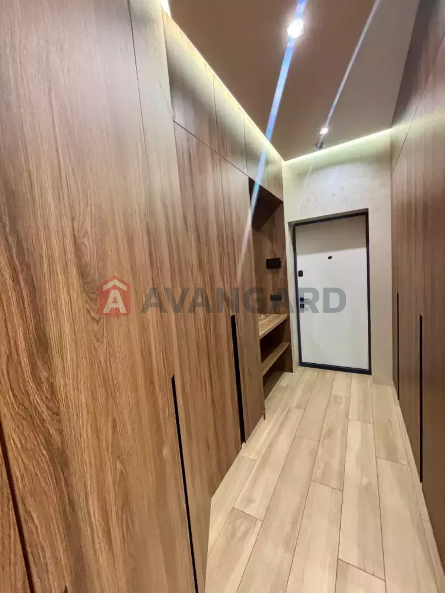 2 ����. ��������, 58/42/16 ��. �., 15/18 ���� ���� 6