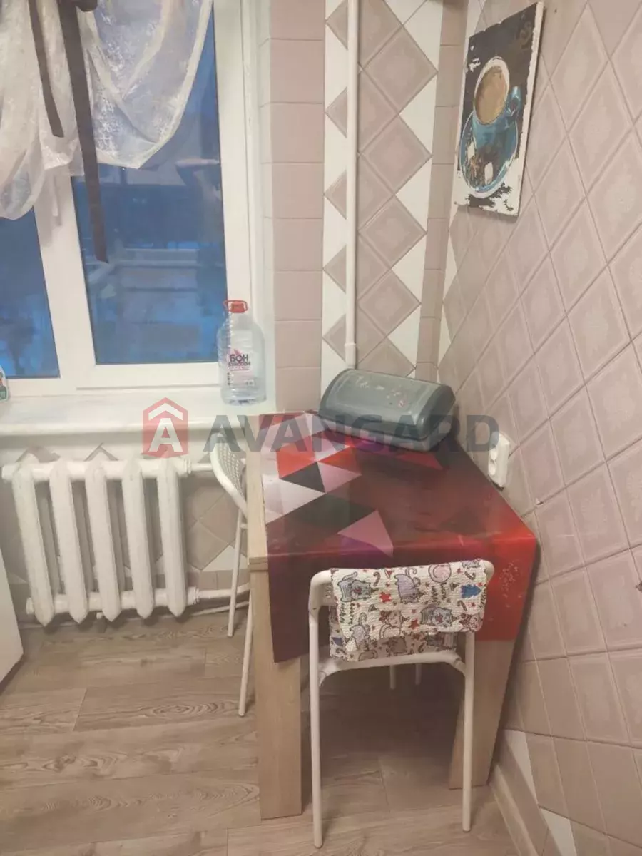 1 ��. ��������, 52/-/5 ��. �., 7/9 ������ ���� 4