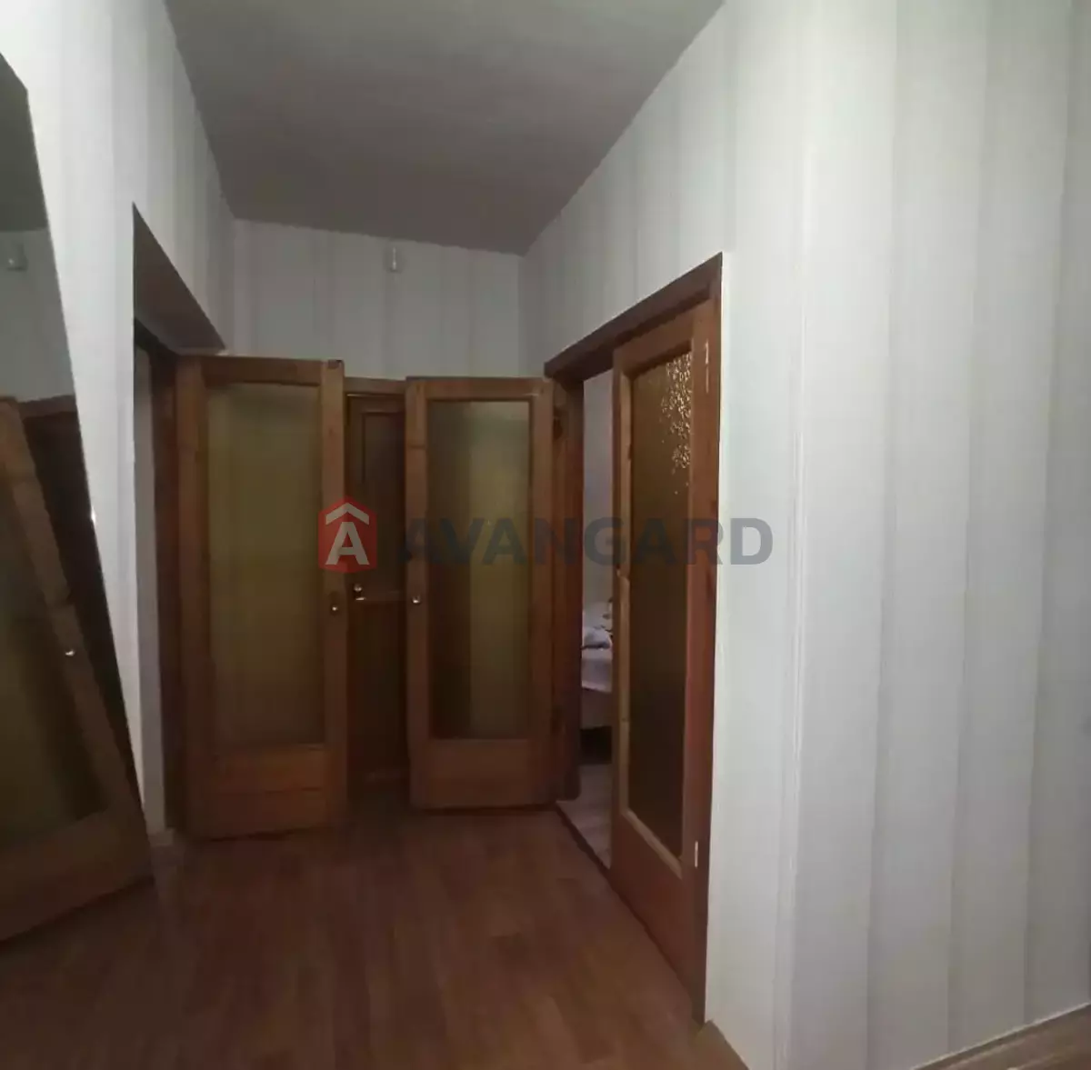 2 ��. ��������, 60/-/9 ��. �., 4/5 ������ ���� 2