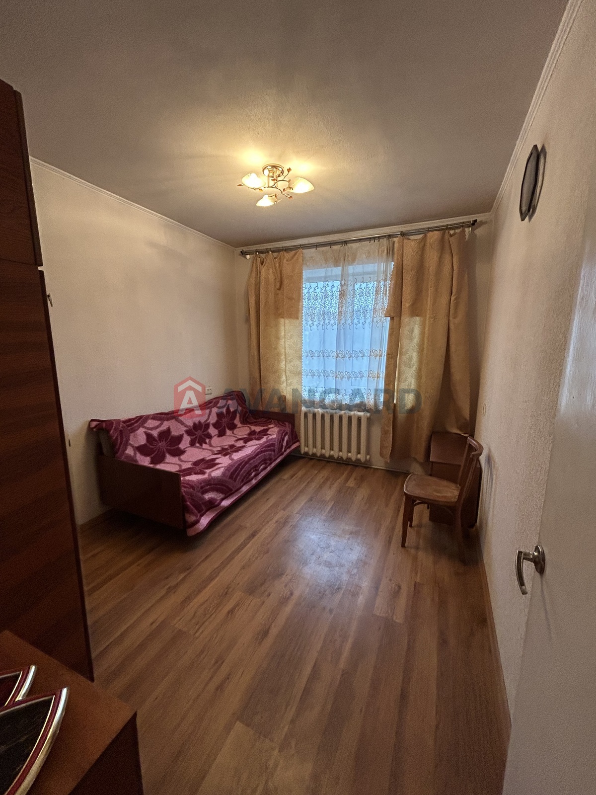 3 . , 65/-/7 . ., 9/9   2