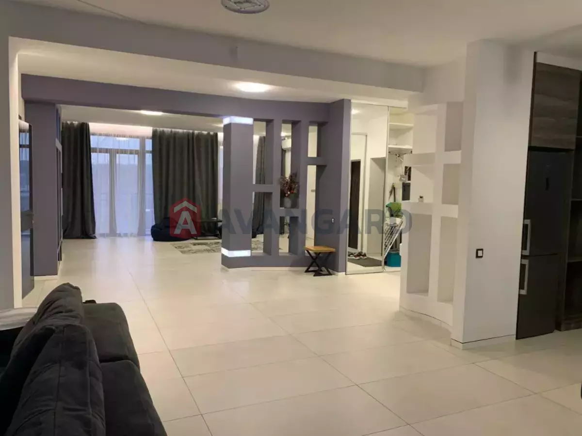 3 ��. ��������, 136/-/- ��. �., 2/6 ������ ���� 8