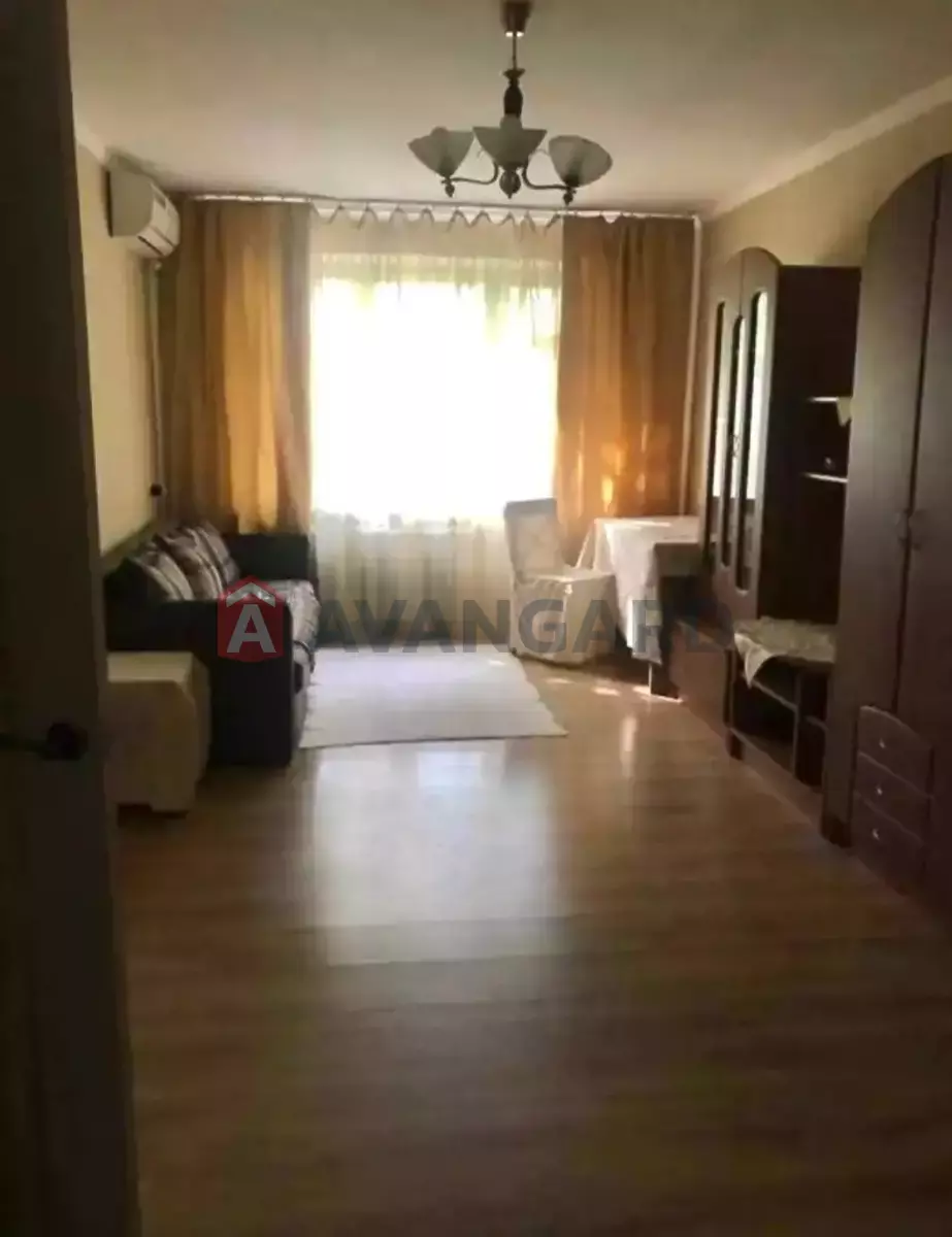 2 ��. ��������, 50/-/6 ��. �., 2/5 ������ ���� 4