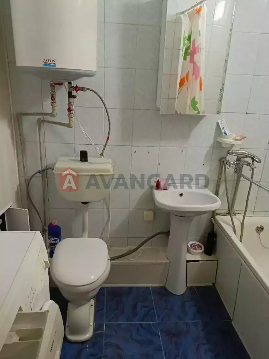 1 ��. ��������, 44/30/8 ��. �., 5/12 ������ ���� 5