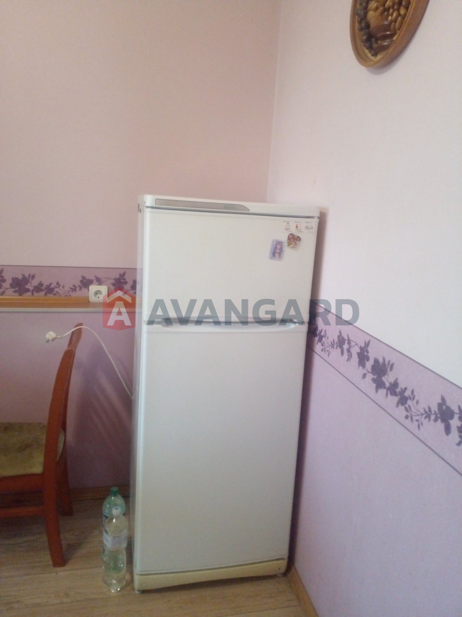 2 ����. ��������, 70/-/12 ��. �., 10/12 ���� ���� 3