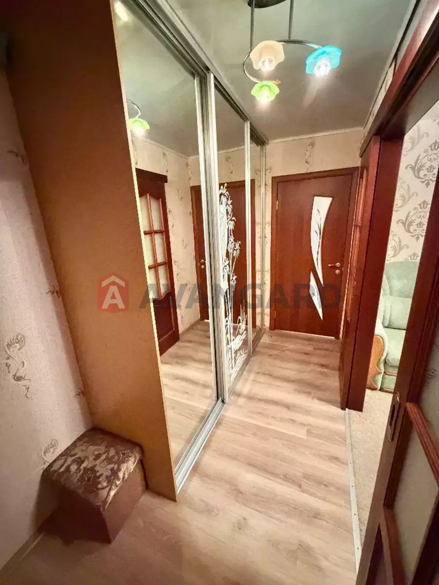 2 ����. ��������, 51/27/8 ��. �., 9/9 ���� ���� 3