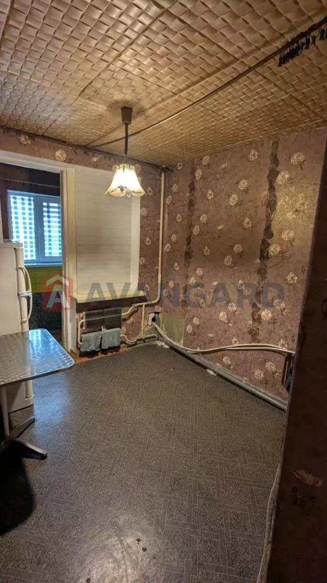 1 ����. ��������, 40/-/8 ��. �., 16/16 ���� ���� 7