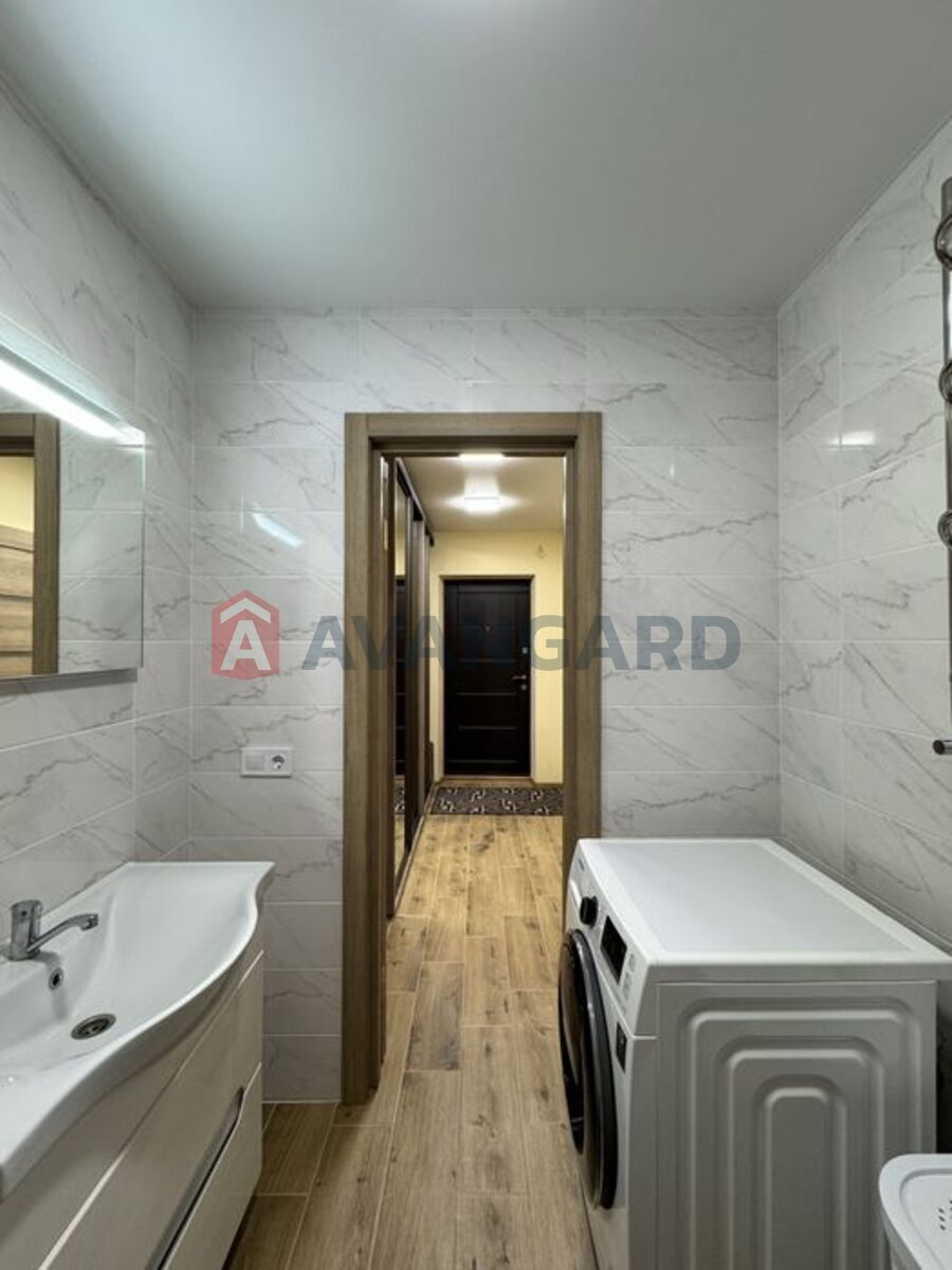 1 ����. ��������, 61/-/12 ��. �., 9/10 ���� ���� 8