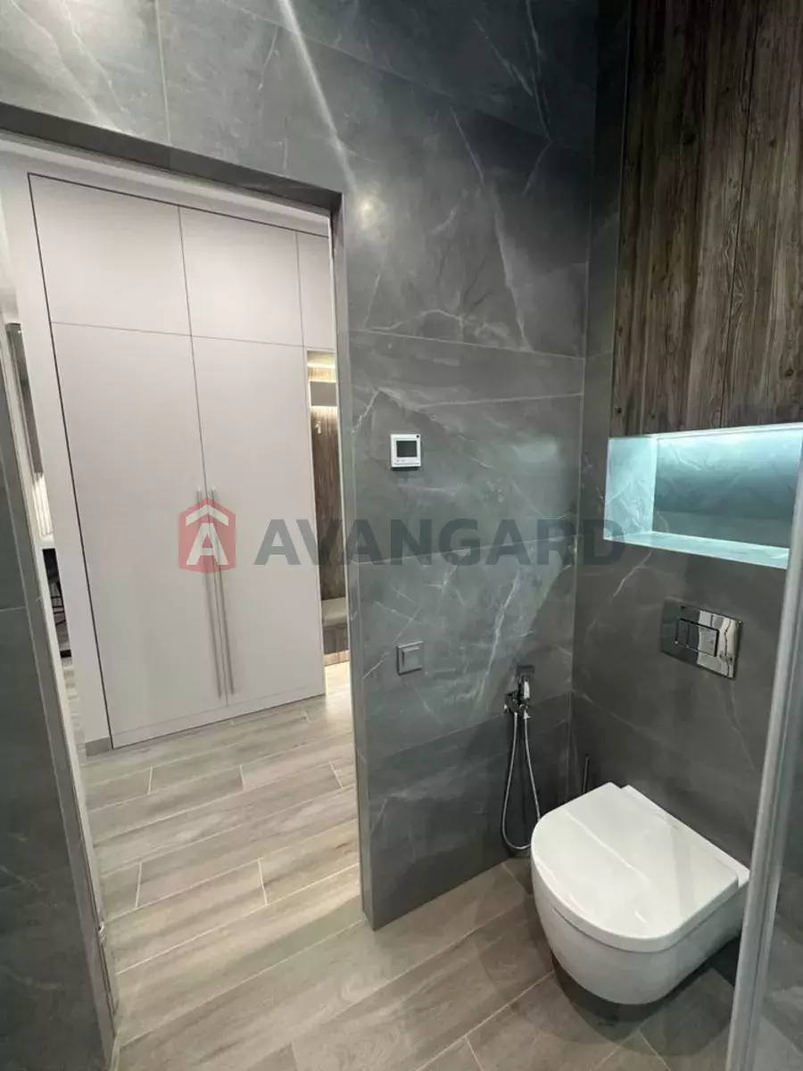 2 ��. ��������, 50/-/15 ��. �., 4/12 ������ ���� 11