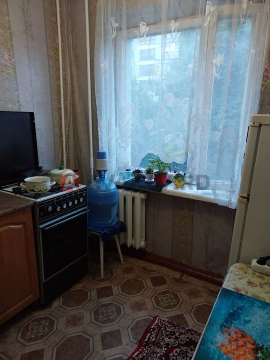 1 . , 18/-/9 . ., 4/5   4