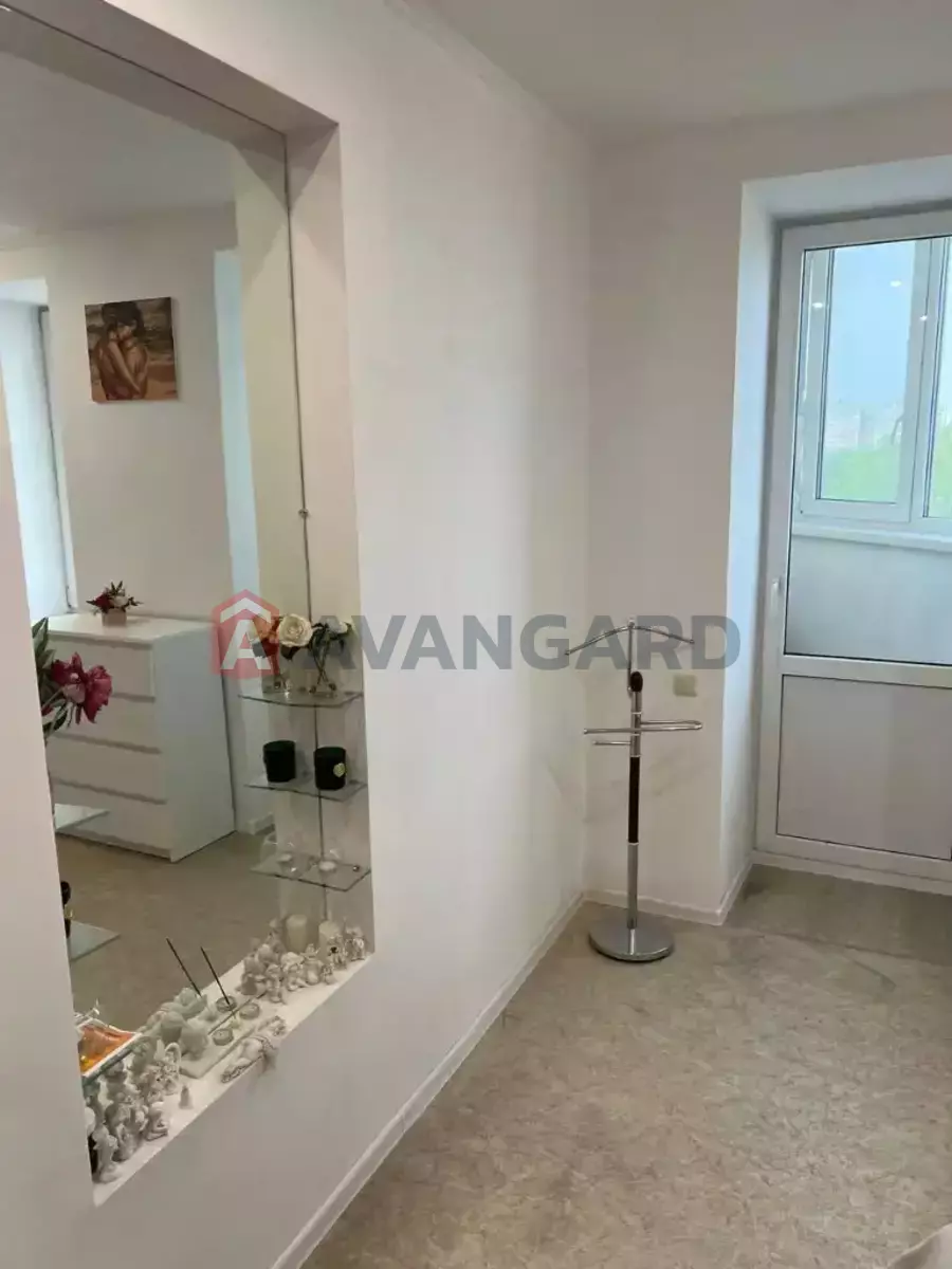 2 ��. ��������, 80/-/- ��. �., 8/16 ������ ���� 6